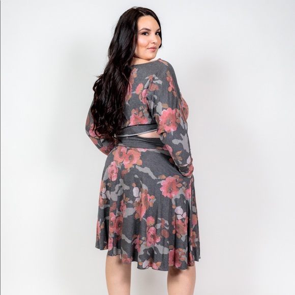 Plus Size ‘Yaznil’ Two Piece Set - Picture 6 of 6